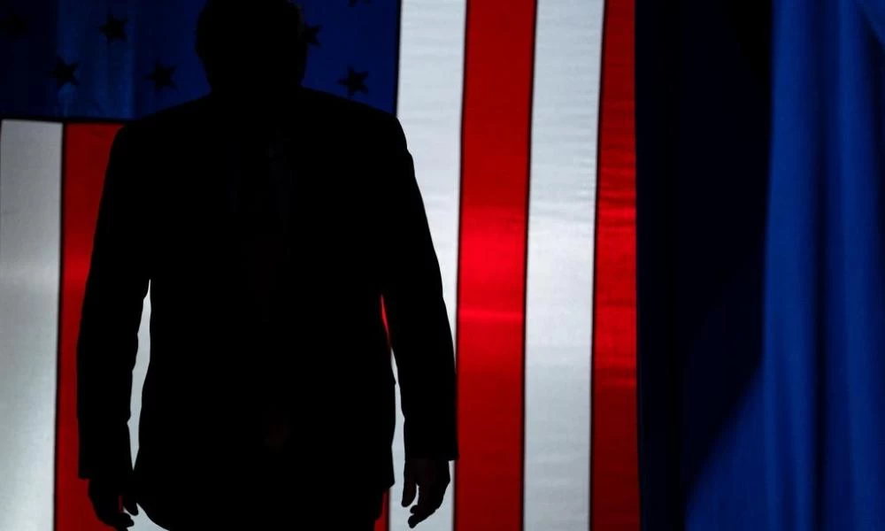 Το γέλιο της Αριστεράς για την ήττα Τραμπ μπορεί να κοπεί...